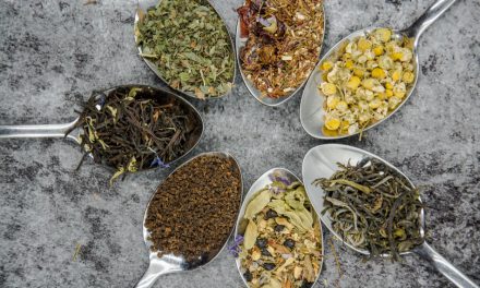 6 βότανα που μας δίνουν το πιο γευστικό τσάι
