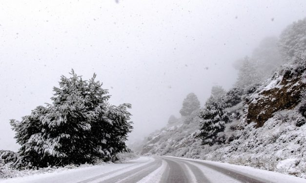 Χιόνια στο Καϊμακτσαλάν – Απόλαυσε τις όμορφες εικόνες