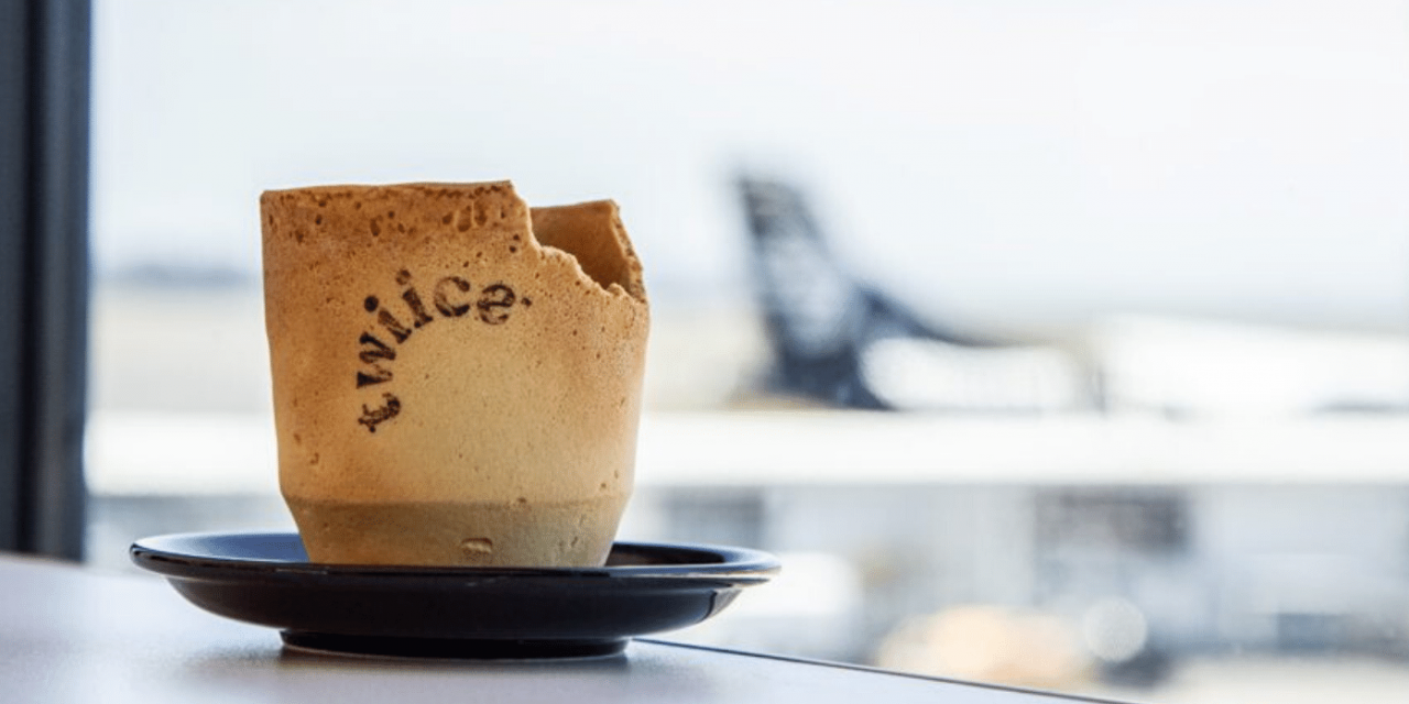 Κούπες καφέ που τρώγονται λανσάρουν οι αεροπορικές εταιρείες