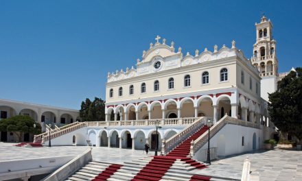 Σαν σήμερα 30 Ιανουαρίου: Βρέθηκε η θαυματουργή εικόνα της Παναγίας της Τήνου