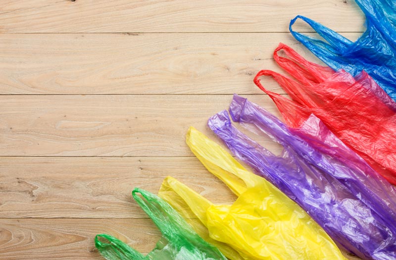 Πλαστικές σακούλες: 99% μείωση της χρήσης στα σούπερ μάρκετ το 2019