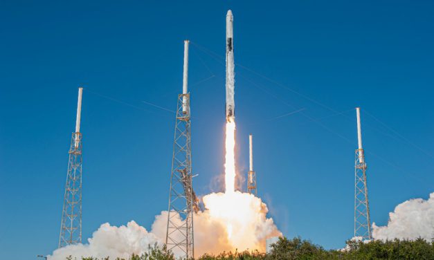 Σαν σήμερα 5 Μαρτίου: Η NASA ανακαλύπτει νερό στους πολικούς κρατήρες