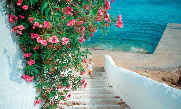 Η Ελλάδα είναι η πιο όμορφη χώρα που έχει απομείνει ~ Βιρτζίνια Γουλφ